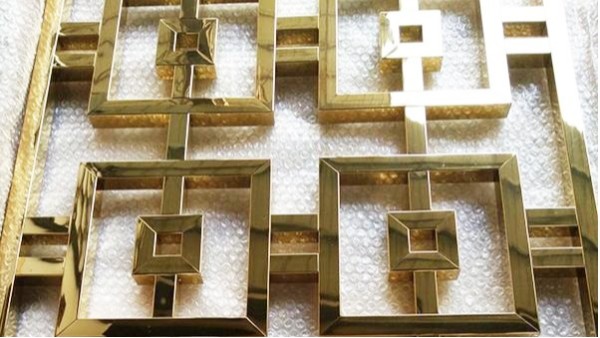 來看看鏡面不銹鋼屏風有多美！